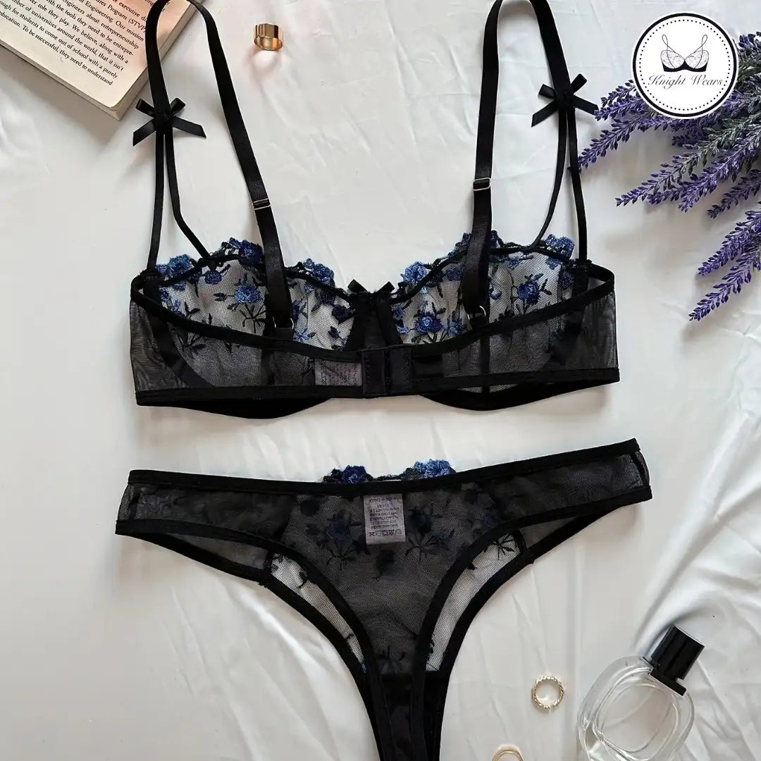 Floral mesh pushup set.