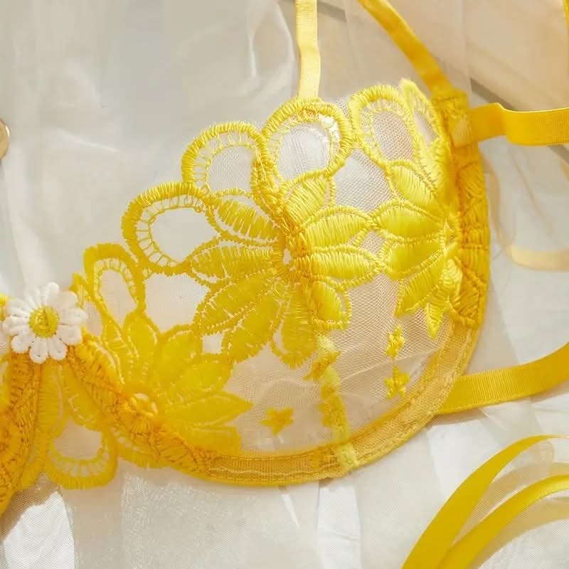Floral mesh pushup set.